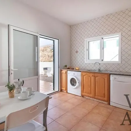 Amplia Y Espaciosa Con Wi-fi Holiday home Cala En Porter (Menorca)